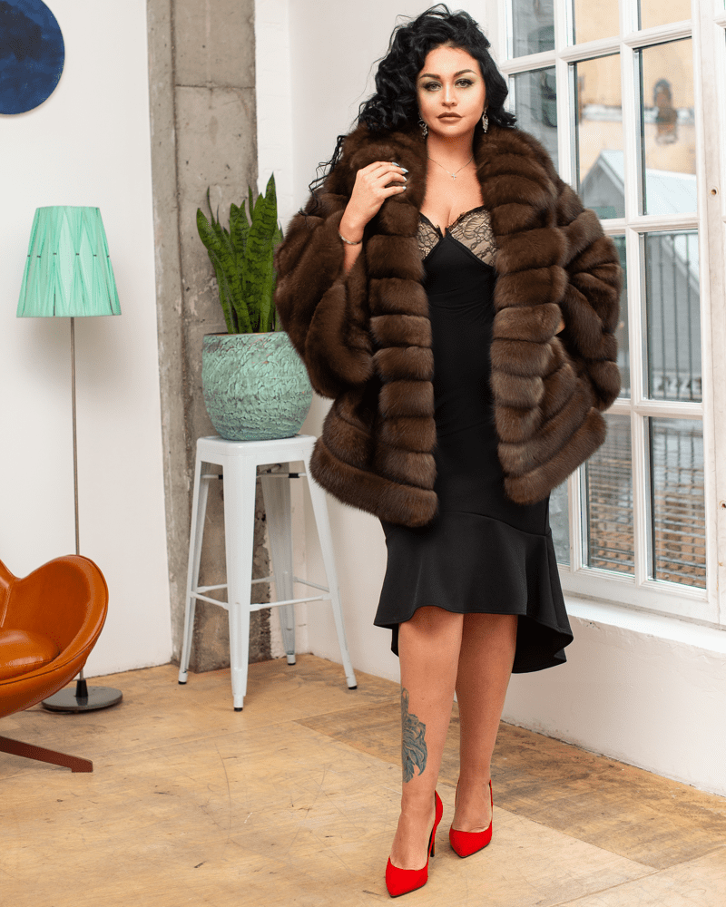 Официальный сайт фабрики меховых изделий ELENA FURS
